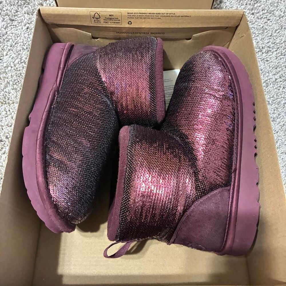 Ugg-kids Women's Burgundy and Purple Boots
